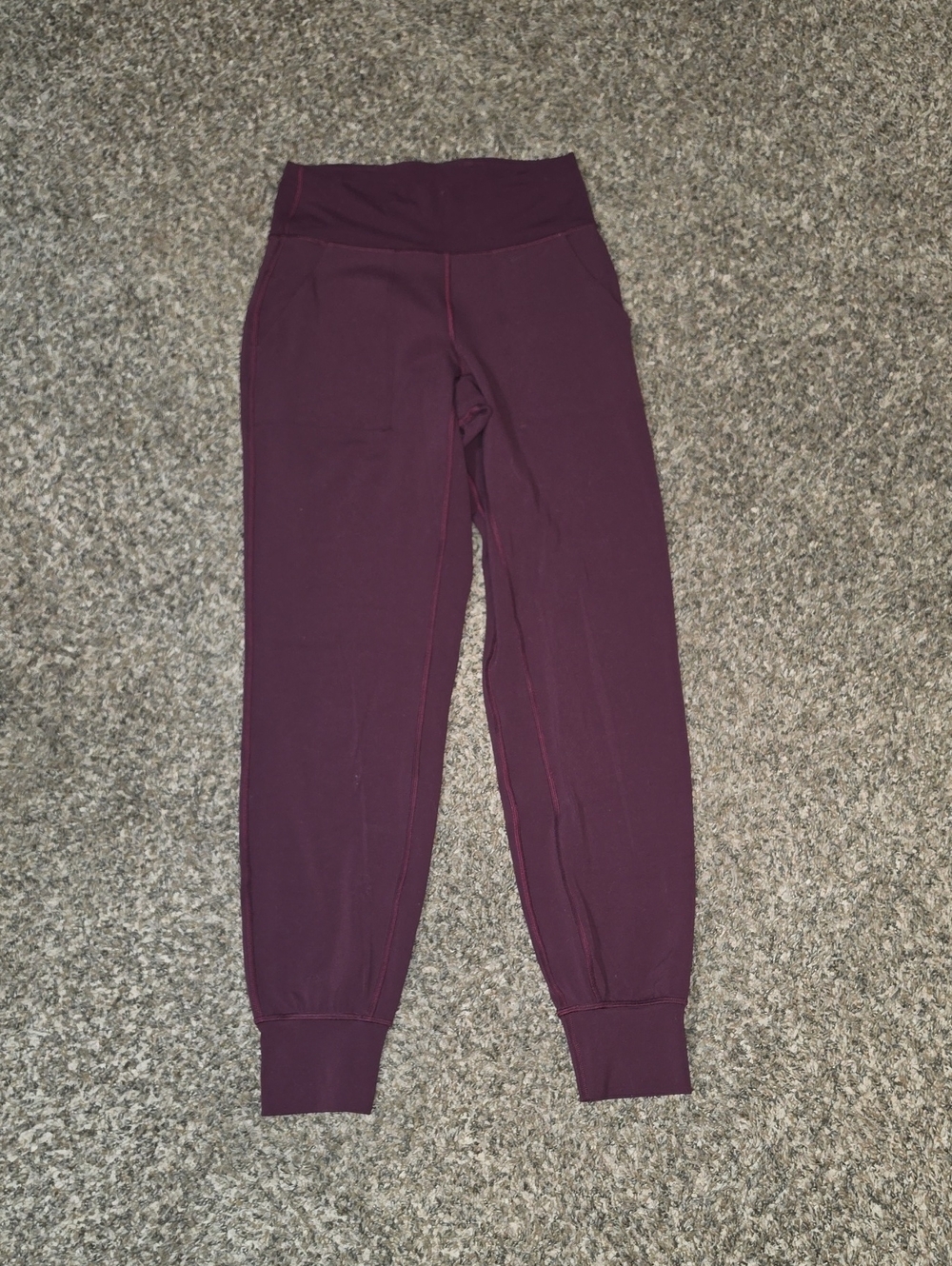 Lululemon Align Joggers Sz 4 25" Inseam, Burgundy! Soft And In Great Condition!